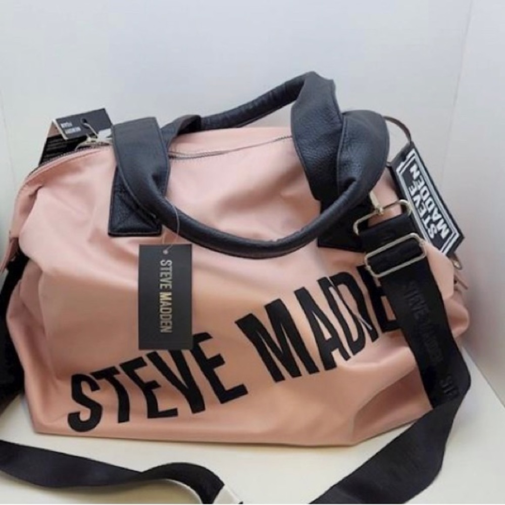 Steve Madden NWT Duffle Pink Luggage Bag
Carry On Retail $199